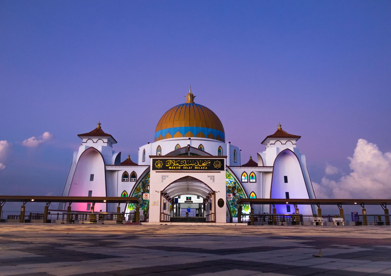 Melaka Straits Mosque at dusk